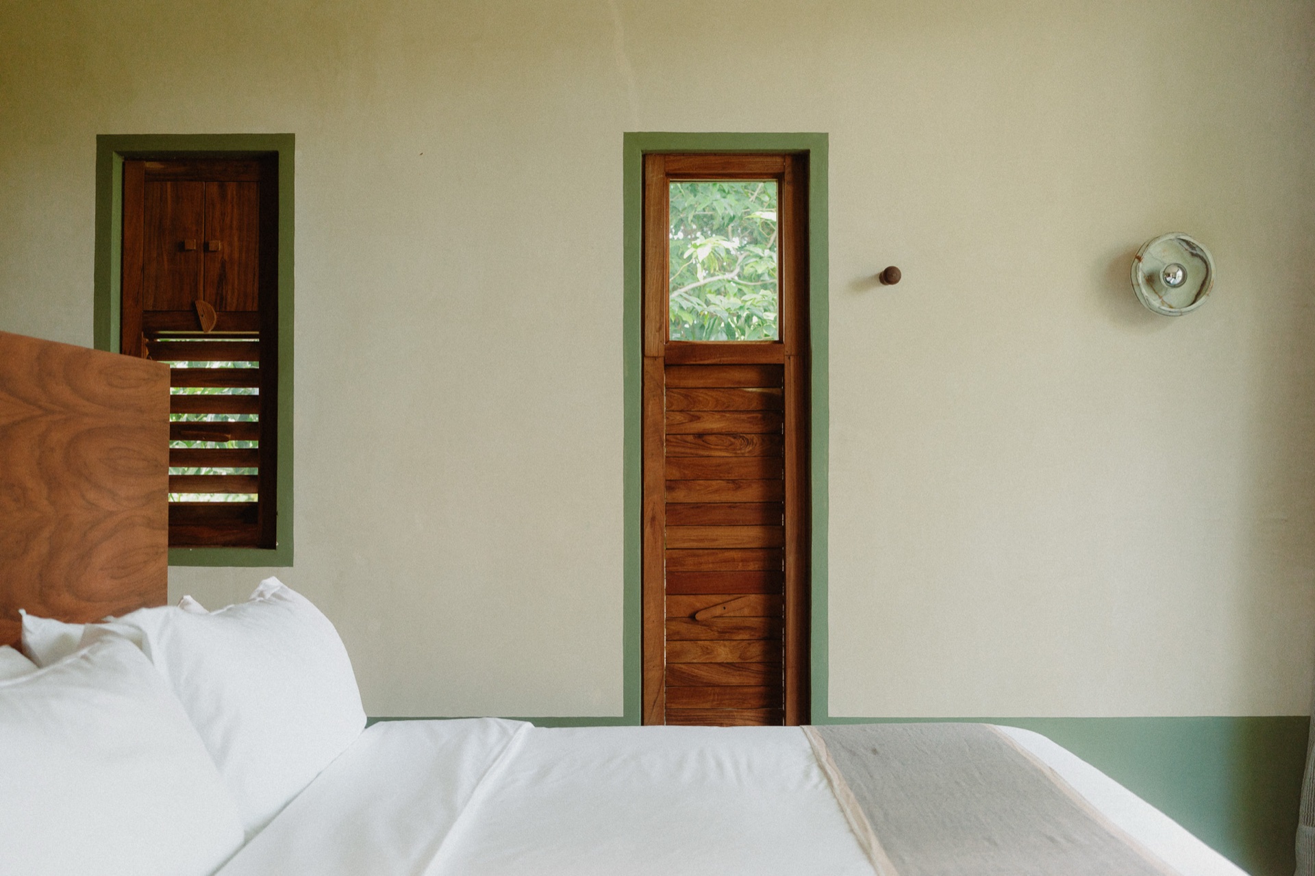 Garden View Canopy Room